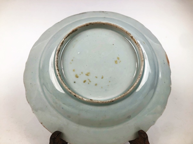 古玩陶瓷清·乾隆礬紅蓮瓣盤拍賣，當前價格0元