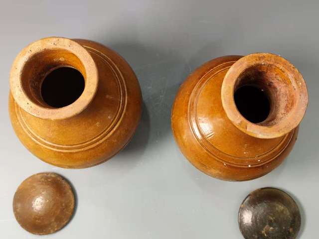 古玩陶瓷瓶真品鑒賞圖