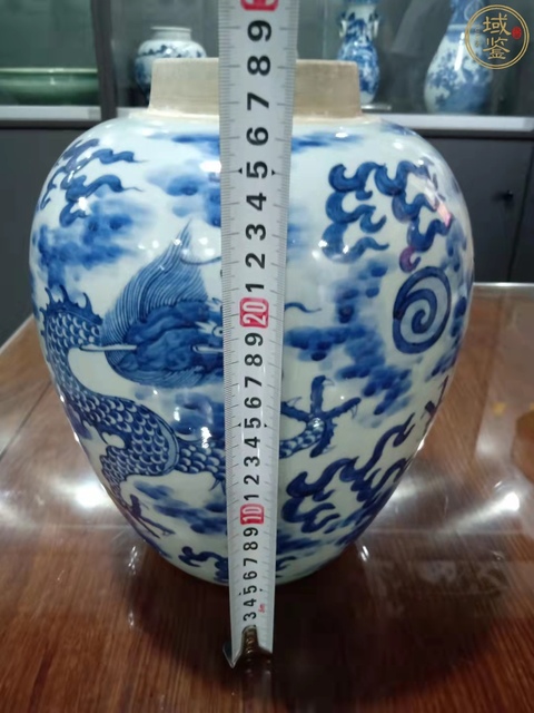 古玩陶瓷青花云龍三現圖罐真品鑒賞圖