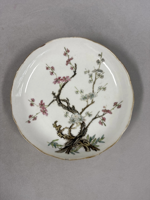 古玩陶瓷清道光 粉彩梅竹雙清盤真品鑒賞圖