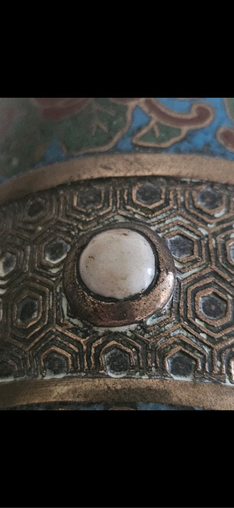 古玩陶瓷花卉紋瓶真品鑒賞圖