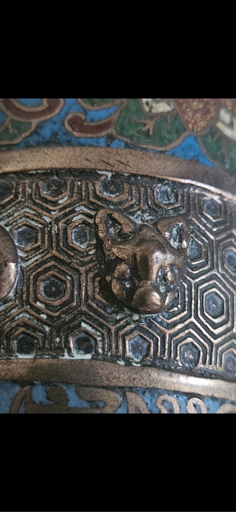 古玩陶瓷花卉紋瓶真品鑒賞圖