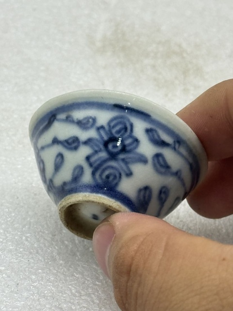 古玩陶瓷清中期.青花淡描花卉杯一對拍賣，當(dāng)前價(jià)格698元