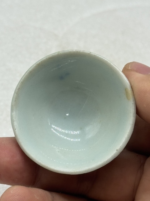 古玩陶瓷清中期.青花淡描花卉杯一對拍賣，當(dāng)前價(jià)格698元