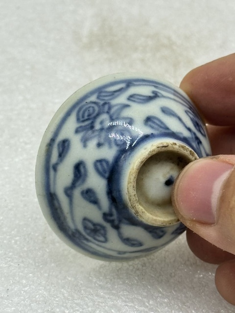 古玩陶瓷清中期.青花淡描花卉杯一對拍賣，當(dāng)前價(jià)格698元