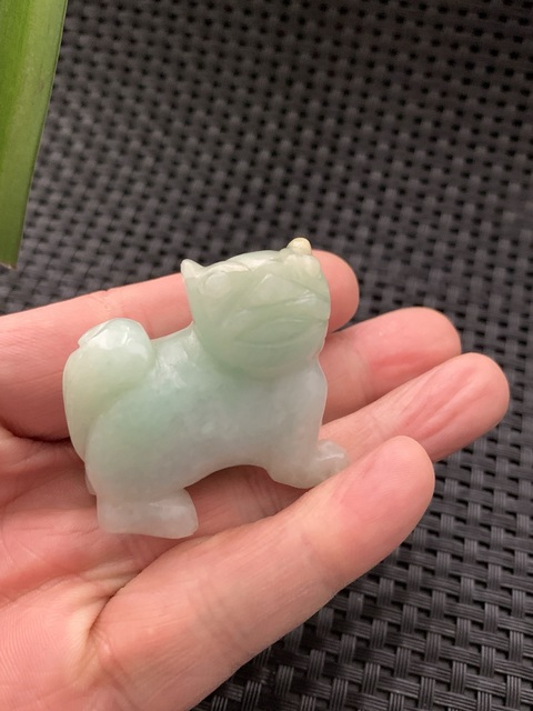 古玩玉器清代翡翠雕“瑞獸”把件拍賣，當前價格13000元