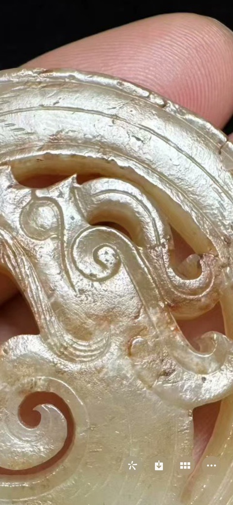 古玩玉器做舊仿戰(zhàn)國“龍形佩”真品鑒賞圖