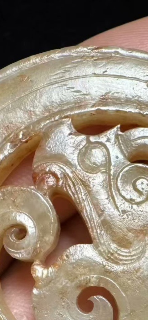 古玩玉器做舊仿戰(zhàn)國“龍形佩”真品鑒賞圖