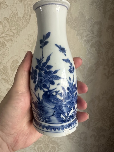古玩陶瓷青花花鳥紋壁瓶真品鑒賞圖