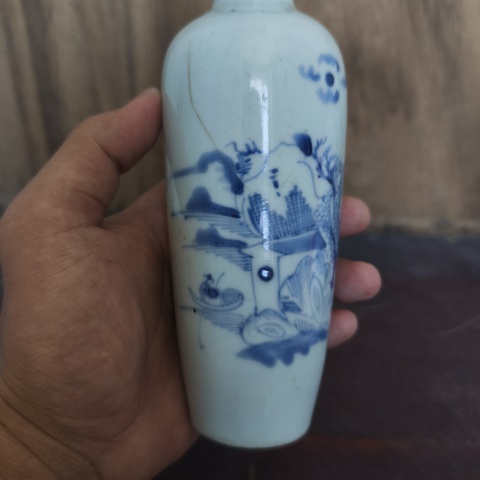 古玩陶瓷清中期青花小瓶真品鑒賞圖