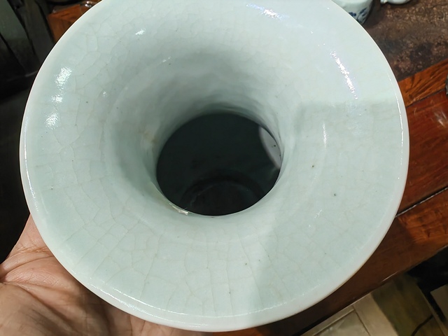 古玩陶瓷郎紅釉觀音瓶真品鑒賞圖