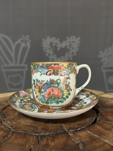 古玩陶瓷花鳥蝶紋廣彩杯盤拍賣,當前價格450元