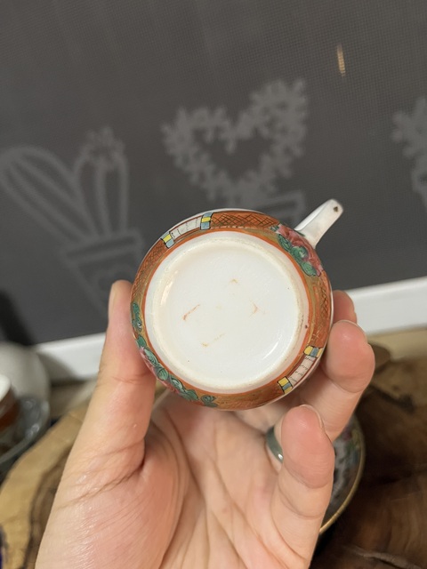 古玩陶瓷花鳥蝶紋廣彩杯盤拍賣,當前價格450元