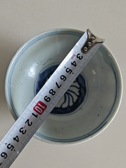 古玩陶瓷青花纏枝花卉紋茶碗拍賣，當(dāng)前價(jià)格2000元