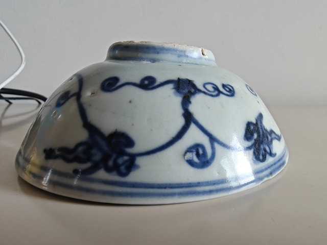 古玩陶瓷青花纏枝花卉紋茶碗拍賣，當(dāng)前價(jià)格2000元