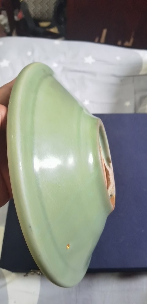 古玩陶瓷龍泉窯盤真品鑒賞圖