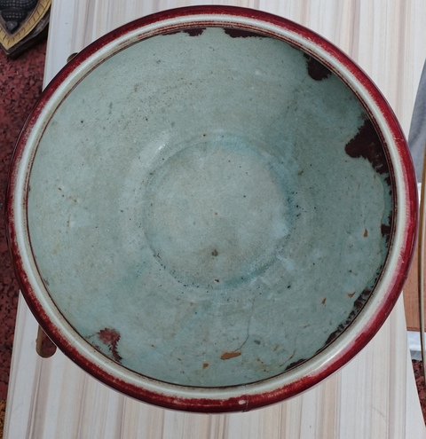 古玩陶瓷紅釉三乳足缽式香爐真品鑒賞圖