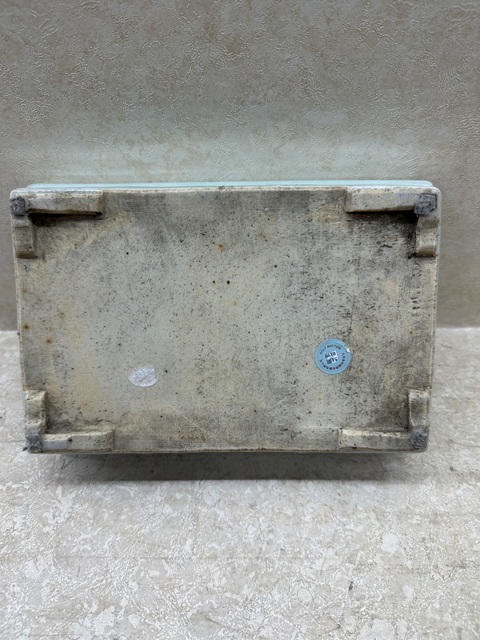 古玩陶瓷豆青釉堆白花卉四方水仙盆真品鑒賞圖