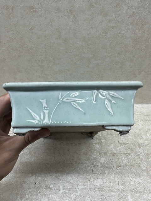古玩陶瓷豆青釉堆白花卉四方水仙盆真品鑒賞圖