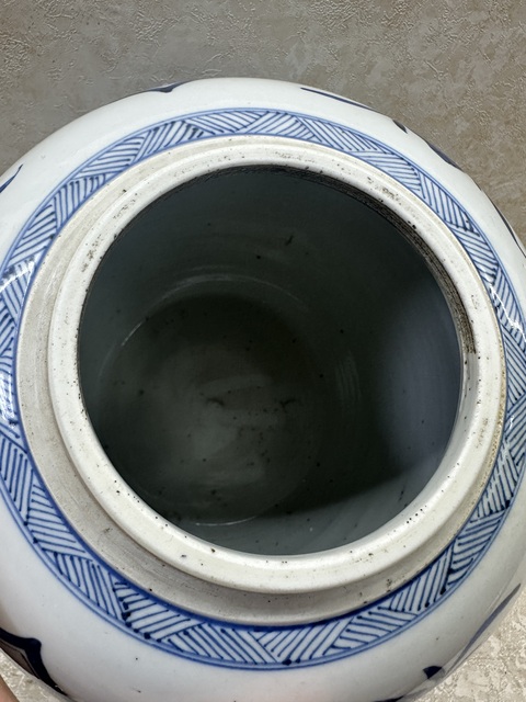 古玩陶瓷清康熙青花花卉開窗鳳紋罐拍賣,當(dāng)前價(jià)格45000元