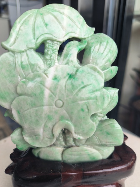 古玩玉器翡翠年年有余擺件真品鑒賞圖