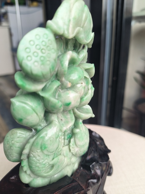 古玩玉器翡翠年年有余擺件真品鑒賞圖