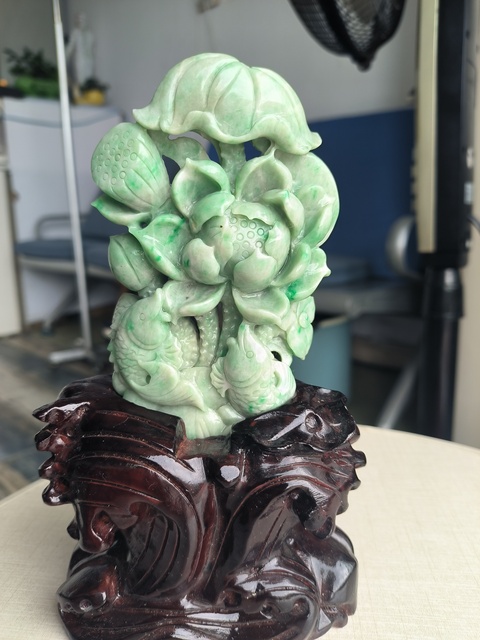 古玩玉器翡翠年年有余擺件真品鑒賞圖