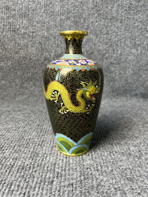 古玩雜項銅胎掐絲琺瑯雙龍戲珠紋觀音瓶真品鑒賞圖