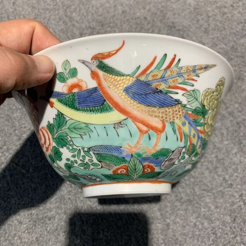 古玩陶瓷花鳥紋五彩碗真品鑒賞圖