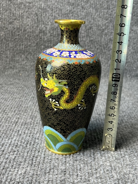 古玩雜項銅胎掐絲琺瑯雙龍戲珠紋觀音瓶真品鑒賞圖
