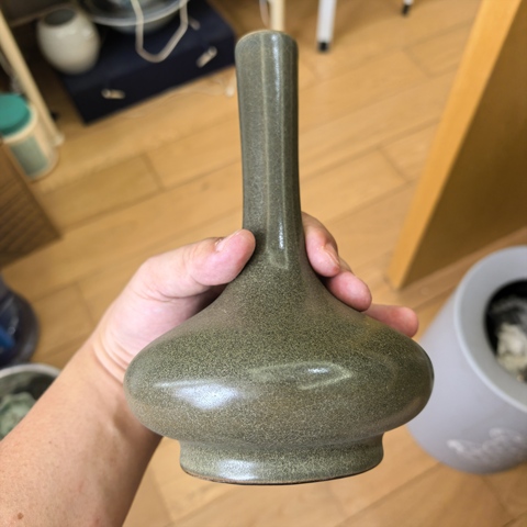古玩陶瓷淄博窯茶葉末釉荸薺瓶真品鑒賞圖