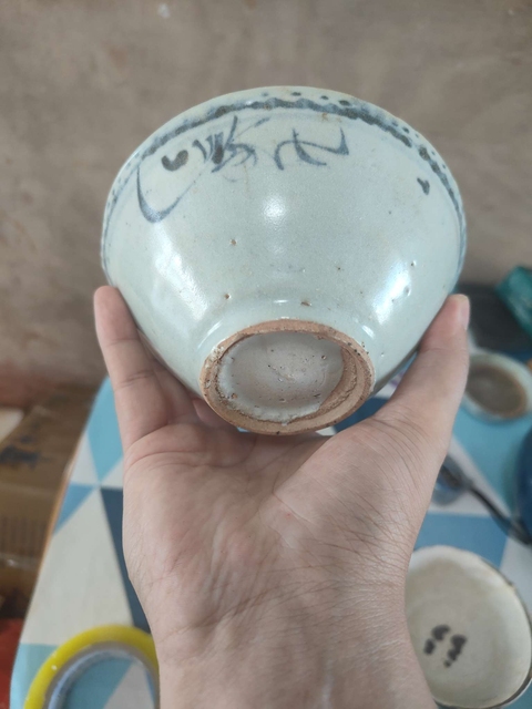古玩陶瓷青花花卉紋碗真品鑒賞圖