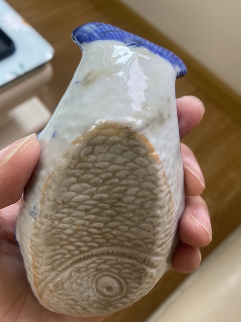 古玩陶瓷游魚造型水盂真品鑒賞圖