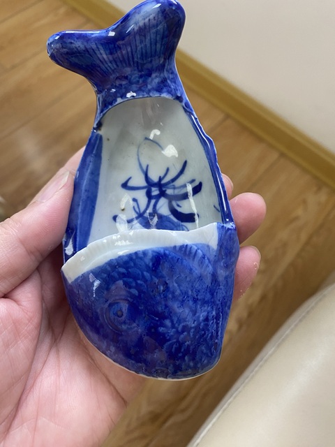 古玩陶瓷游魚造型水盂真品鑒賞圖