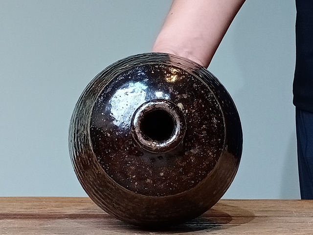 古玩陶瓷瓶真品鑒賞圖