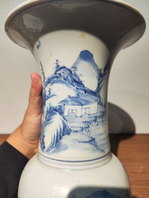 古玩陶瓷青花山水人物鳳尾尊真品鑒賞圖