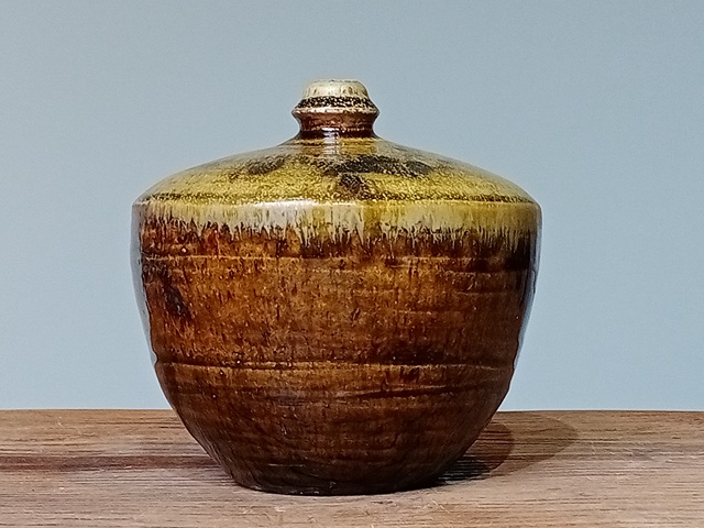 古玩陶瓷咕嚕瓶真品鑒賞圖