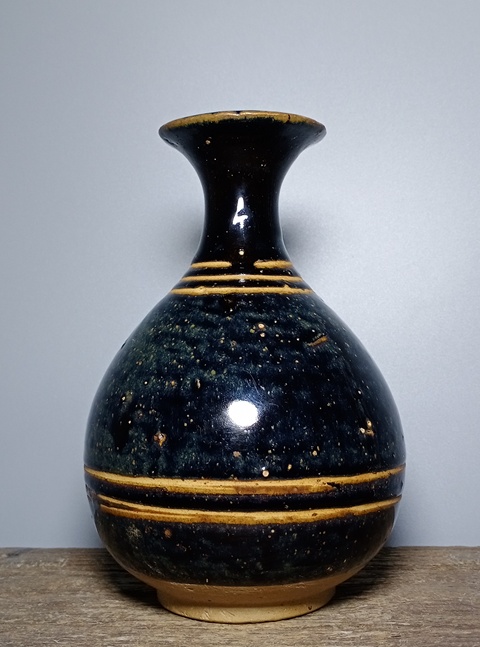 古玩陶瓷瓶真品鑒賞圖