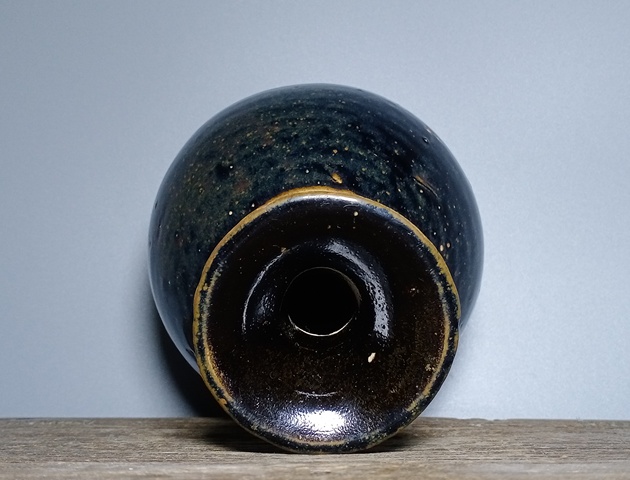 古玩陶瓷瓶真品鑒賞圖