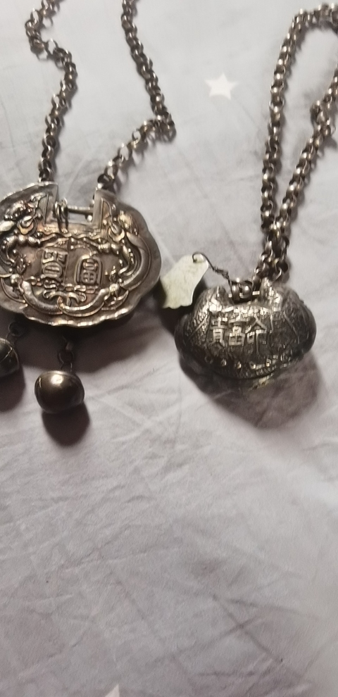 古玩陶瓷龍紋青花圈足筒式香爐真品鑒賞圖