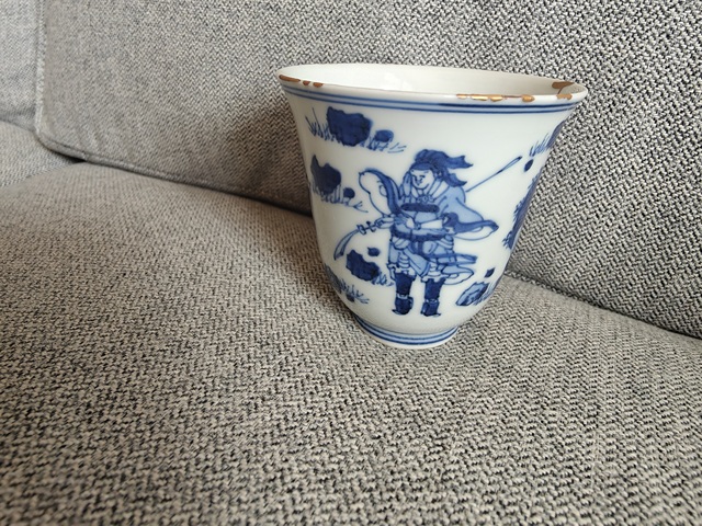 古玩陶瓷青花山水人物故事紋鈴鐺杯真品鑒賞圖