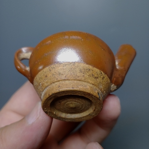 古玩陶瓷清代，錢紋花澆拍賣，當(dāng)前價(jià)格460元