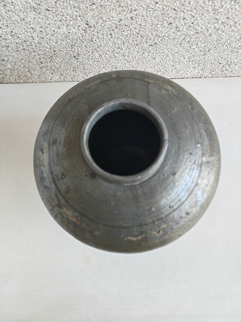古玩陶瓷黑釉瓜棱罐拍賣(mài)，當(dāng)前價(jià)格580元