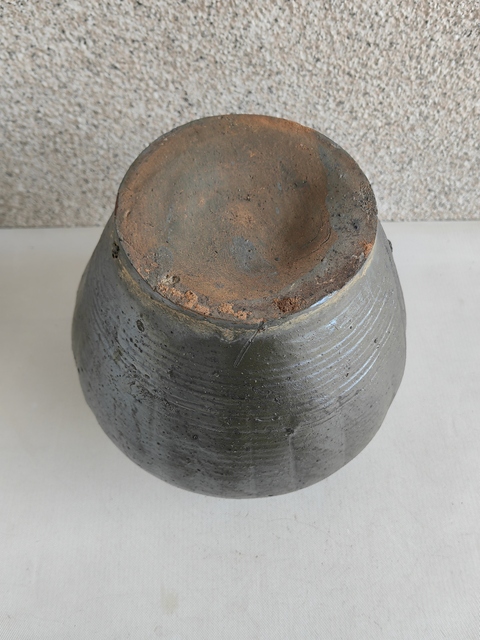古玩陶瓷黑釉瓜棱罐拍賣(mài)，當(dāng)前價(jià)格580元