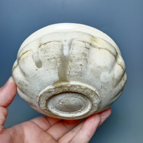 古玩陶瓷瓜棱爐真品鑒賞圖