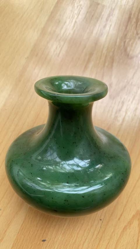 古玩玉器天然和田碧玉瓶子真品鑒賞圖