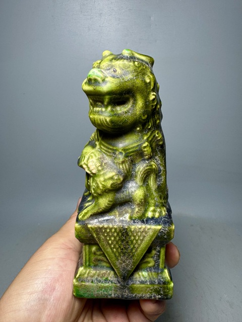 古玩陶瓷案頭獅拍賣，當前價格138元