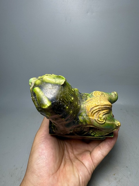 古玩陶瓷案頭獅拍賣，當前價格138元