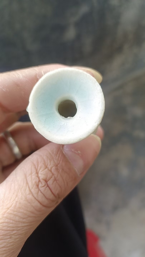 古玩陶瓷青白釉褐彩撇口瓶真品鑒賞圖