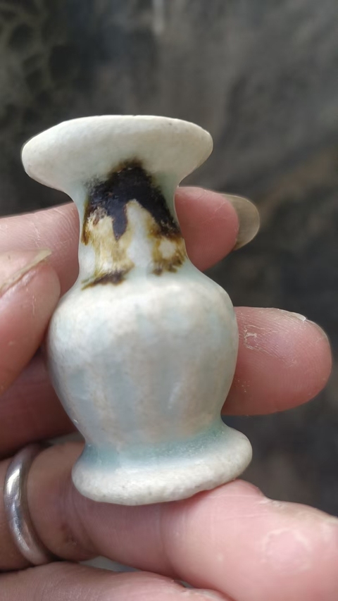 古玩陶瓷青白釉褐彩撇口瓶真品鑒賞圖